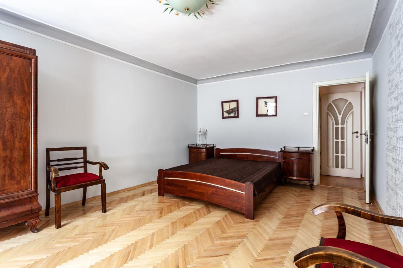 Four Bedrooms Apartment In The Heart Of Lwów Zewnętrze zdjęcie