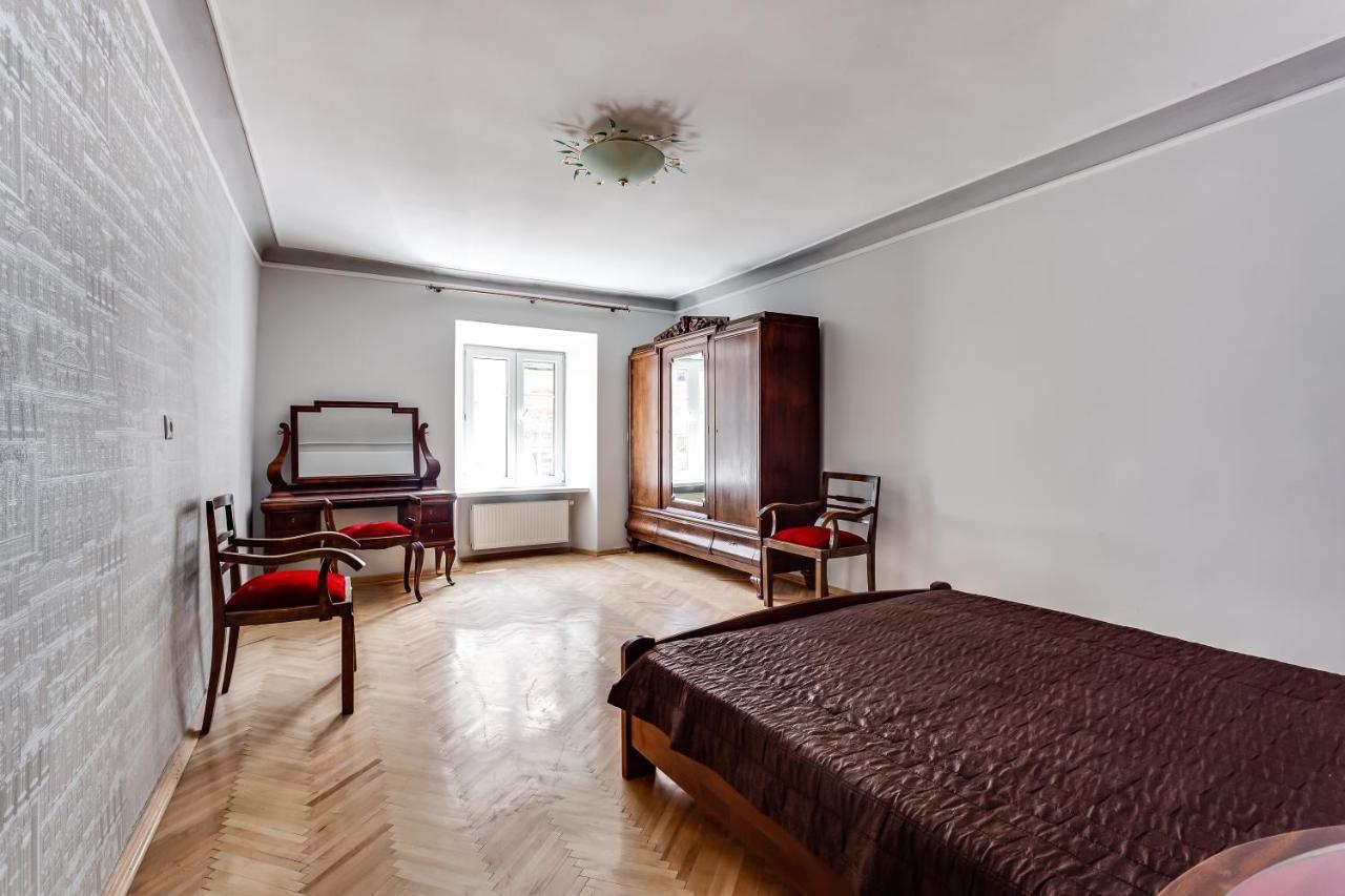 Four Bedrooms Apartment In The Heart Of Lwów Zewnętrze zdjęcie